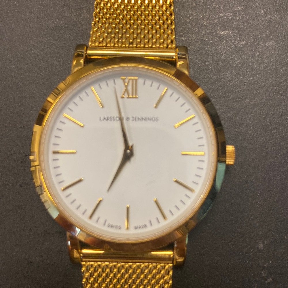 LIKE NEW larsson and Jennings watch